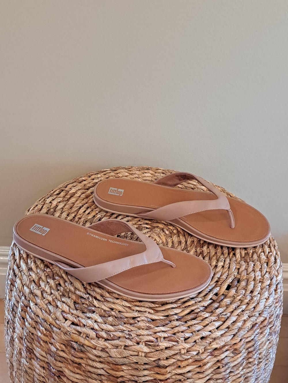 Fitflop Womens Gracie Summer/Casual Nude Leather Thong Padded Sandals 11